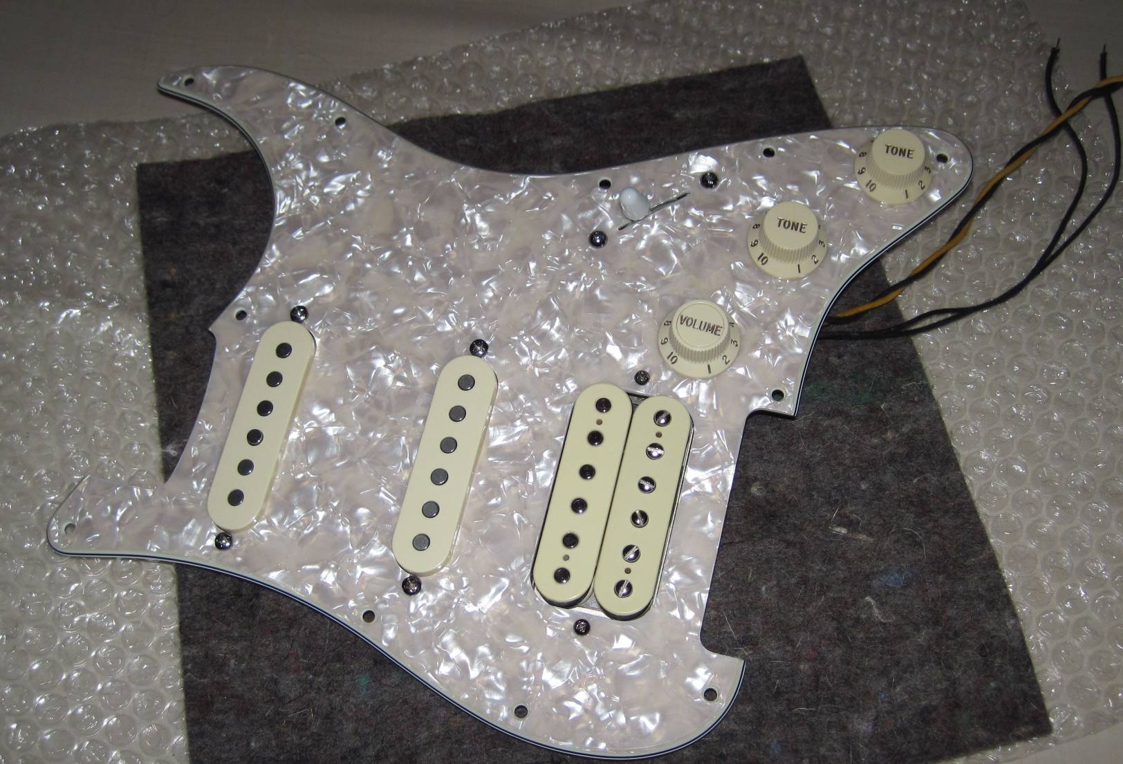 Wiring strat1.jpg