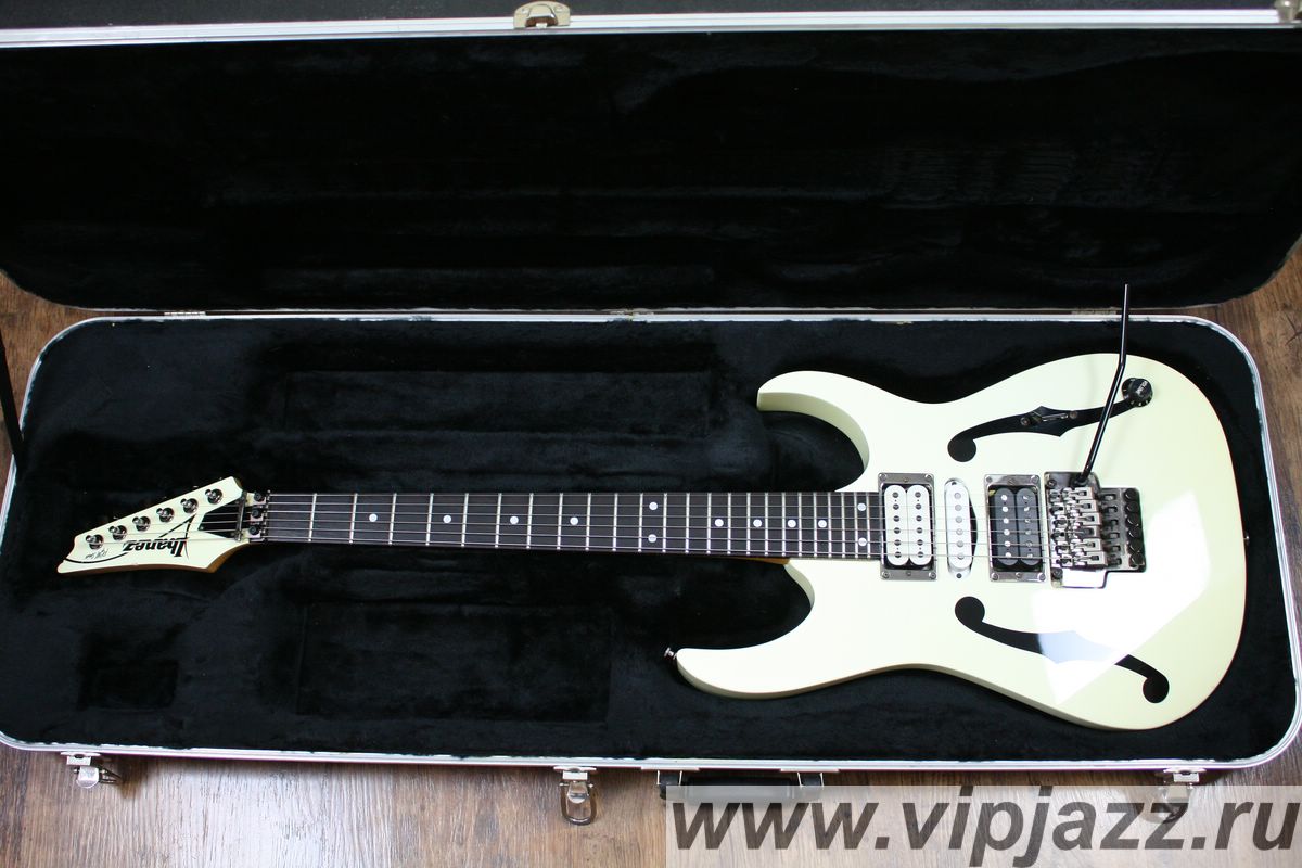 IMG_0696 [Kadom 2048 x 2048].jpg